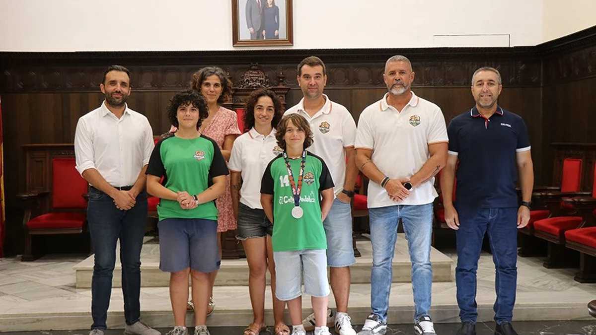 Homenaje municipal a deportistas del Diverse Scooter Team
