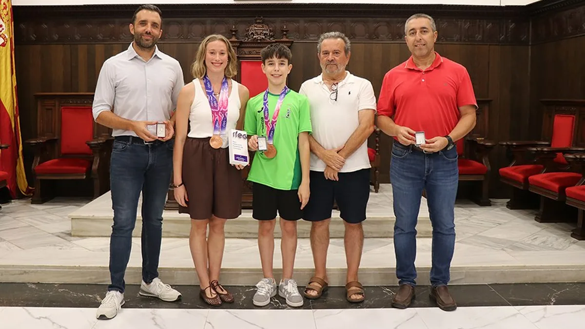 Claudia Guzmán y Xavi Requena suman cuatro medallas nacionales para el Morvedre