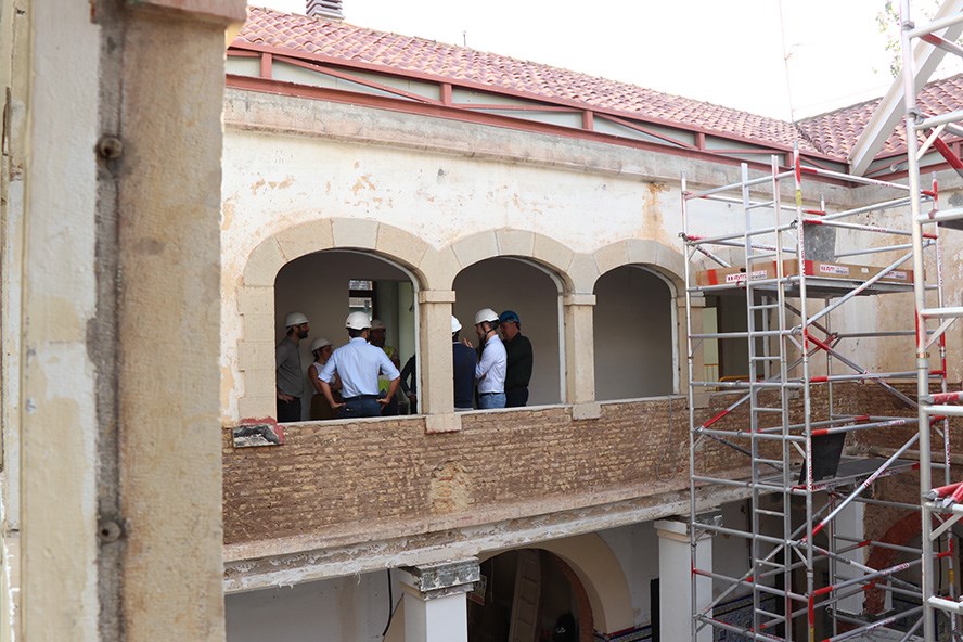 Trabajos de rehabilitación en el Casino de la Gerencia de Puerto de Sagunto